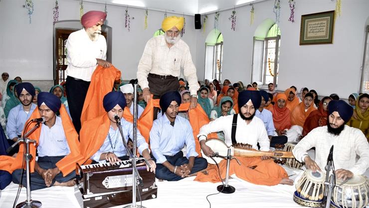 ਖਾਲਸਾ ਕਾਲਜ ਗਵਰਨਿੰਗ ਕੌਂਸਲ ਵੱਲੋਂ ਸ੍ਰੀ ਗੁਰੂ ਅਰਜਨ ਦੇਵ ਜੀ ਦਾ ਪ੍ਰਕਾਸ਼ ਪੁਰਬ ਸ਼ਰਧਾ ਸਹਿਤ ਮਨਾਇਆ ਗਿਆ