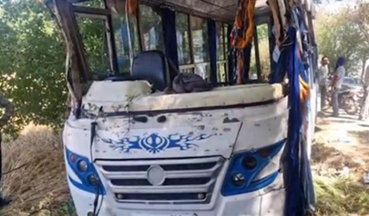 ਸ੍ਰੀ ਅਨੰਦਪੁਰ ਸਾਹਿਬ ਤੋਂ ਵਾਪਸ ਆ ਰਹੇ ਸ਼ਰਧਾਲੂਆਂ ਦੀ ਬੱਸ ਪਲਟੀ: 8 ਦੀ ਮੌਤ