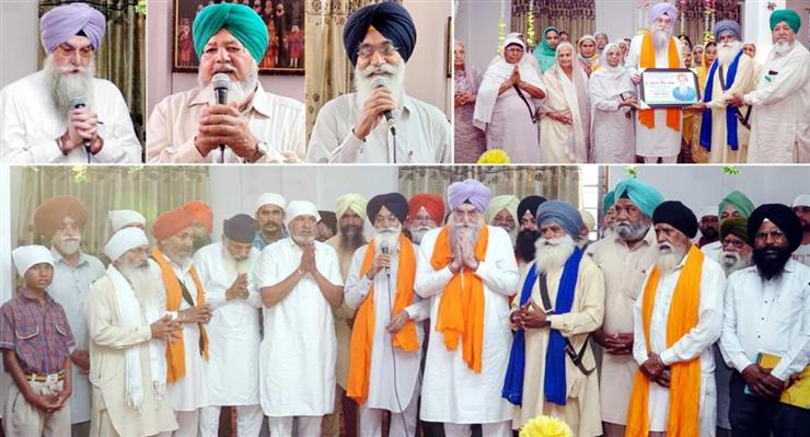 ਸ੍ਰੀ ਗੁਰੂ ਤੇਗ ਬਹਾਦਰ ਗੁਰਦੁਆਰਾ ਸਾਹਿਬ, ਕੋਟਕਪੂਰਾ ਦੀ ਪ੍ਰਬੰਧਕ ਕਮੇਟੀ ਅਤੇ ਸੰਗਤ ਨੇ ਸਪੀਕਰ ਸੰਧਵਾਂ ਦਾ ਸਨਮਾਨ ਕੀਤਾ