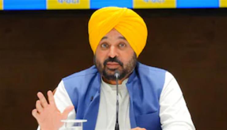 ਭਾਜਪਾ ਦੇ ਹੱਥ 700 ਕਿਸਾਨਾਂ ਦੇ ਖ਼ੂਨ ਨਾਲ ਰੰਗੇ ਹੋਏ, ਪੰਜਾਬ ਕਾਲੇ ਖੇਤੀ ਕਾਨੂੰਨਾਂ ਦੇ ਅਪਮਾਨ ਨੂੰ ਨਹੀਂ ਭੁੱਲੇਗਾ: CM ਮਾਨ