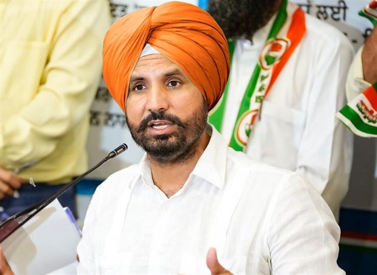 ਪੰਜਾਬ ਵਿੱਚ ਭਗਵੰਤ ਮਾਨ ਤੋਂ ਇਲਾਵਾ ਕੋਈ ਵੀ ਸੁਰੱਖਿਅਤ ਨਹੀਂ: ਵੜਿੰਗ