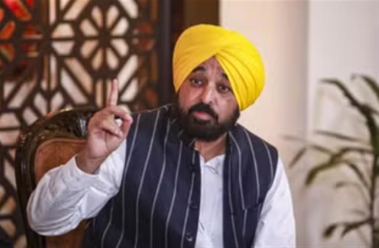 CM ਮਾਨ ਨੇ 'ਮੁੱਖ ਮੰਤਰੀ ਮਾਵਾਂ-ਧੀਆਂ ਸਤਿਕਾਰ ਯੋਜਨਾ' ਦੀ ਸ਼ੁਰੂਆਤ ਦੀਆਂ ਤਿਆਰੀਆਂ ਦਾ ਲਿਆ ਜਾਇਜ਼ਾ, ਪਹਿਲੀ ਜੁਲਾਈ ਤੋਂ ਮਿਲੇਗਾ ਲਾਭ