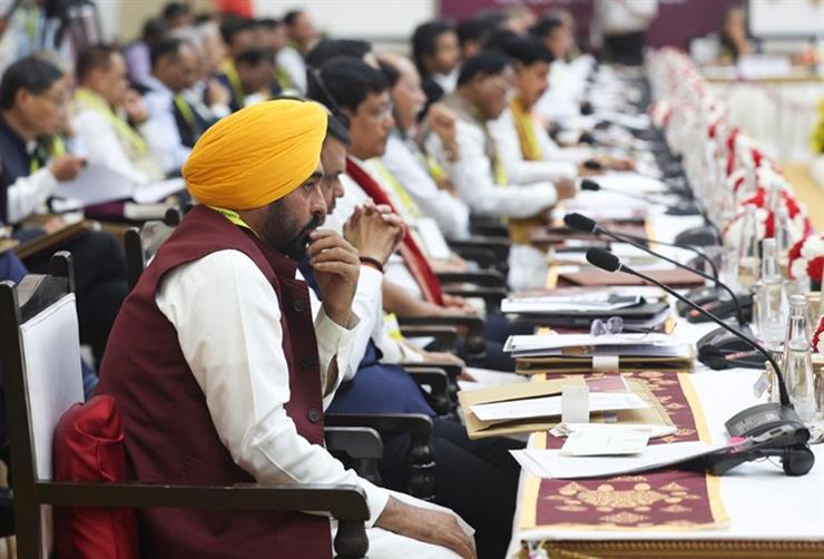 ਕੇਂਦਰ ਸਰਕਾਰ ਪੰਜਾਬ ਨੂੰ ਵਿਸ਼ੇਸ਼ ਸ਼੍ਰੇਣੀ ਦਾ ਦਰਜਾ ਅਤੇ ਸਰਹੱਦੀ ਖੇਤਰਾਂ ਲਈ ਵਿਸ਼ੇਸ਼ ਪੈਕੇਜ ਦੇਵੇ-ਮੁੱਖ ਮੰਤਰੀ ਭਗਵੰਤ ਸਿੰਘ ਮਾਨ