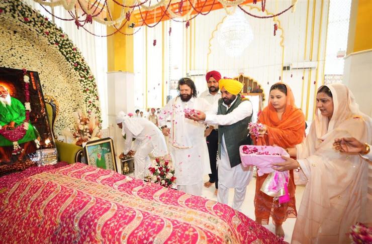 ਮੇਰੀ ਕਮਾਈ ਮੇਰੀ ਇਮਾਨਦਾਰੀ ਹੈ, ਇਸੇ ਕਰਕੇ ਪੰਜਾਬ ਦੇ ਲੋਕ ਮੇਰੇ ‘ਤੇ ਪੂਰਾ ਭਰੋਸਾ ਕਰਦੇ ਹਨ: ਮੁੱਖ ਮੰਤਰੀ ਭਗਵੰਤ ਮਾਨ