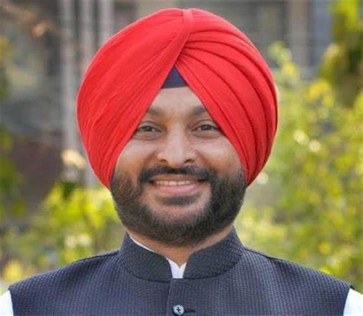 ਕੇਂਦਰੀ ਮੰਤਰੀ ਰਵਨੀਤ ਸਿੰਘ ਬਿੱਟੂ ਨੇ ਅਸਤੀਫਾ ਦਿੱਤਾ, ਰਾਸ਼ਟਰਪਤੀ ਨੇ ਉਨ੍ਹਾਂ ਦਾ ਅਸਤੀਫਾ ਸਵੀਕਾਰ ਕਰ ਲਿਆ
